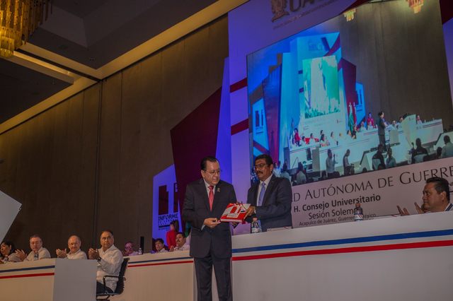 Primer Informe de Labores